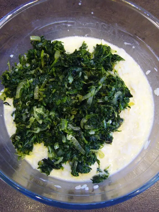 Детская запеканка с рисом шпинатом и курицей: шаг 5