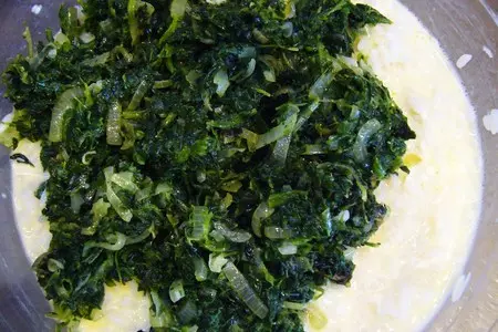Детская запеканка с рисом шпинатом и курицей: шаг 5