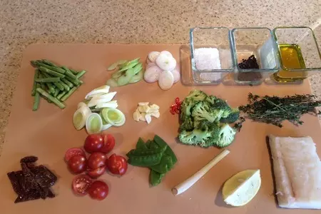 Треска с овощами на пару: шаг 1