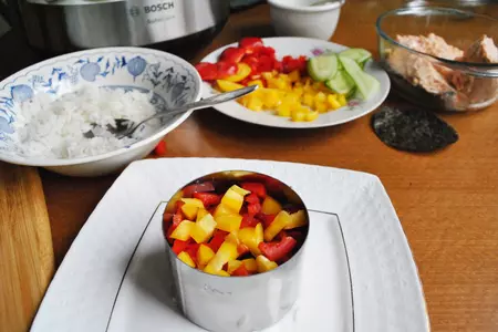 Закусочный суши-торт с сырным кремом: шаг 10
