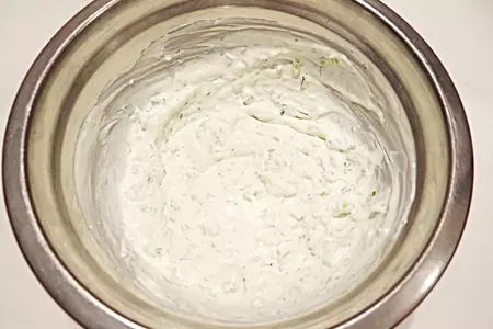 Рулетики из лаваша с диким рисом и лососем: шаг 6