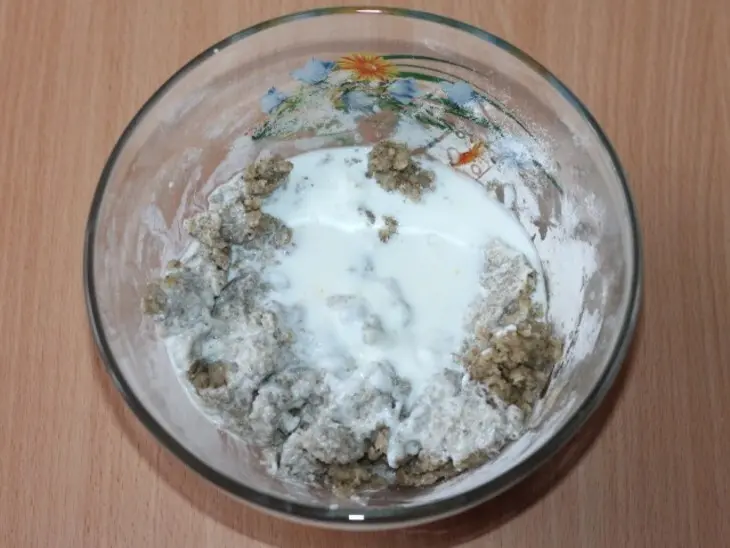 Пирожки на кефире с фруктами: шаг 6