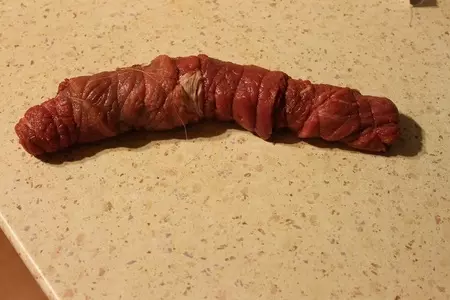 Рулет из говядины с рисом и сыром: шаг 5