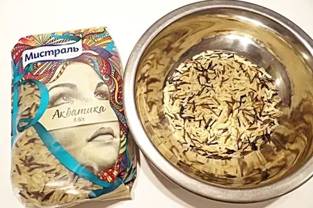 Рулет с курицей, рисом и моцареллой: шаг 3