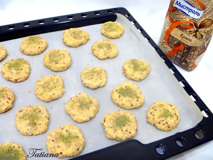 Печенье закусочное с киноа, томатами и розмарином: шаг 5