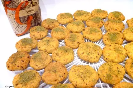 Печенье закусочное с киноа, томатами и розмарином: шаг 6