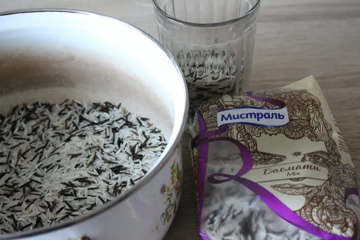 Ароматная свиная грудинка с рисом басмати mix и салатом из петрушки и граната: шаг 7