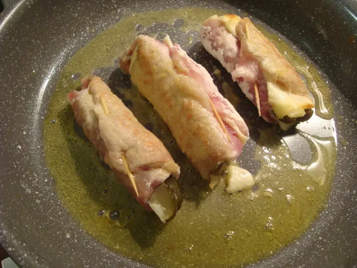 Мясо с огурцом или мясные рулетики с огурцом "спасибо андрей": шаг 6