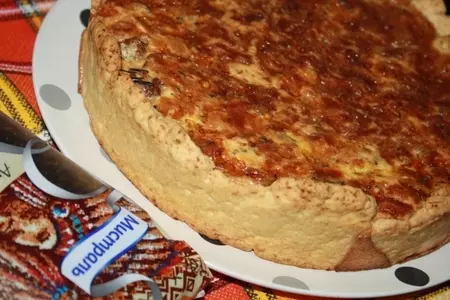 Песочный пирог с лисичками, курицей и диким рисом: шаг 16