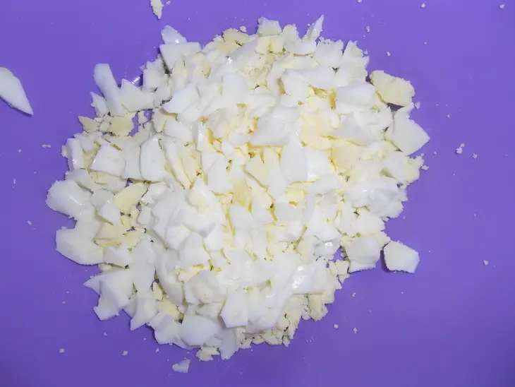 Рулет с рисом акватика микс, яйцом и зеленым луком под сырной корочкой: шаг 3