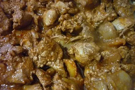 Куриная печень с яблоком в яблоке: шаг 4