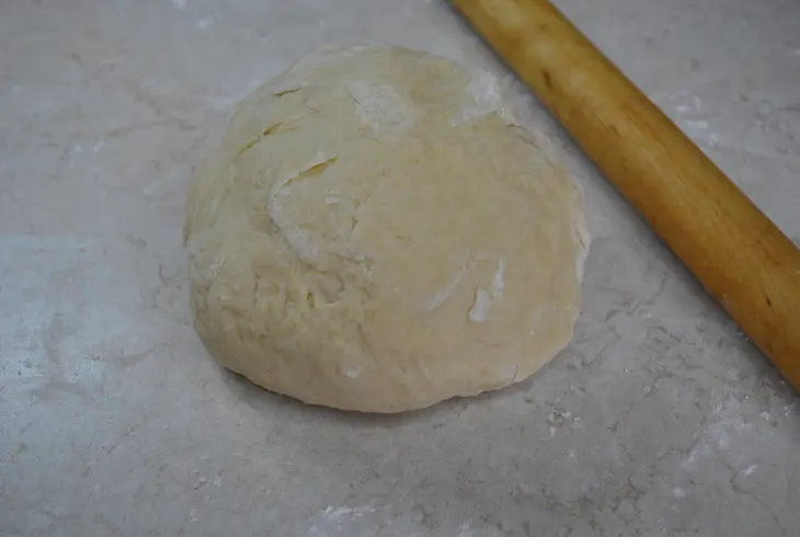 Сахарные рулетики с фисташковой крошкой: шаг 3