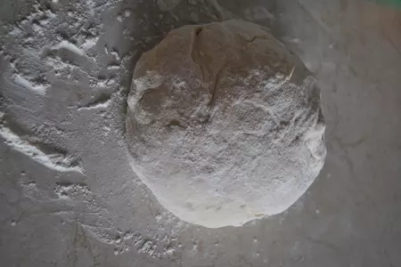 Ватрушки с творогом и ягодами: шаг 1