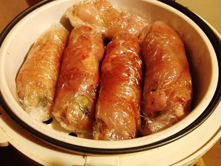 Паровой диетический рулет с брюссельской капустой: шаг 3