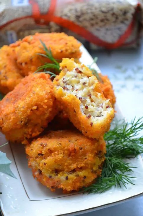 Сырные шарики с киноа в панировочных сухарях: шаг 8