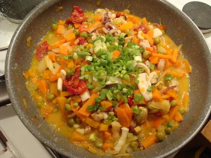 Морепродукты с овощами и киноа: шаг 9