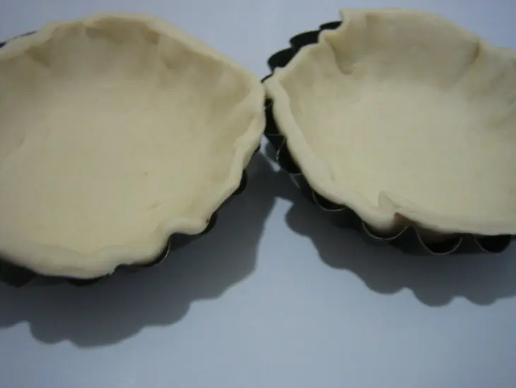 Тарталетки с суфле из курицы под сыром: шаг 2