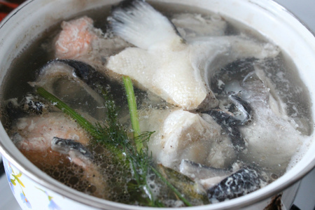 Суп из сёмги с рисом акватика микс и яйцом пашот: шаг 3