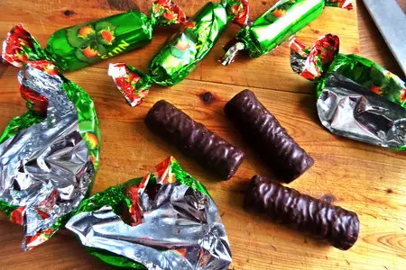 Банановые оладьи c конфетами (спасибо nata!): шаг 4