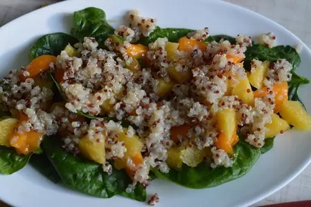 Салат с апельсином, хурмой и киноа: шаг 3