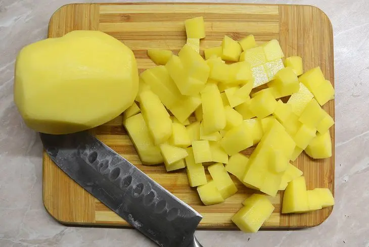 Салат картофельный с помидором и киноа: шаг 3