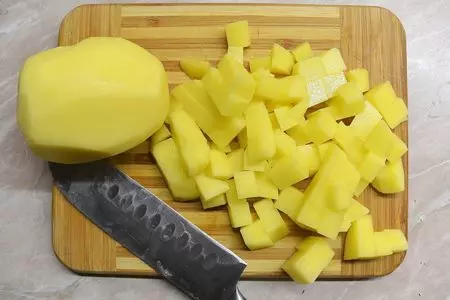 Салат картофельный с помидором и киноа: шаг 3