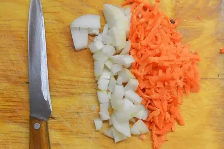 Суп грибной с рисом: шаг 2