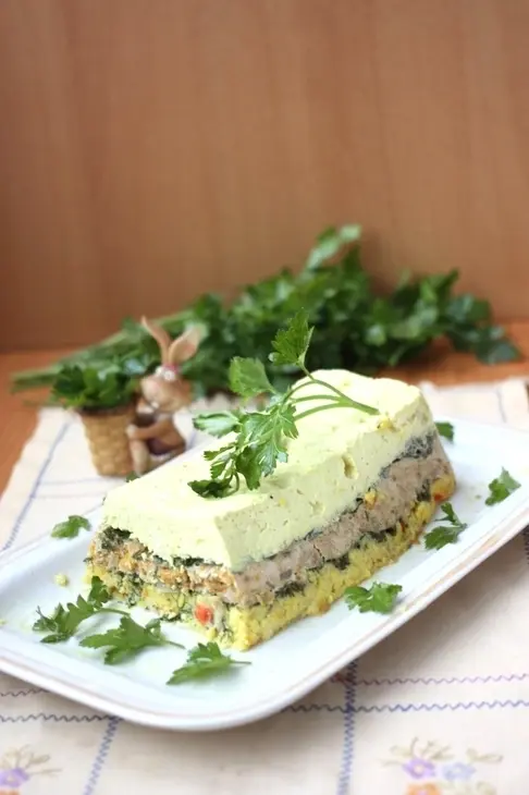 Трёхслойная запеканка с овощами, творогом и куриным филе: шаг 7