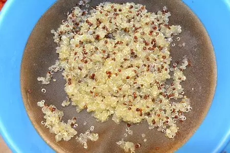 Салат овощной с киноа: шаг 3