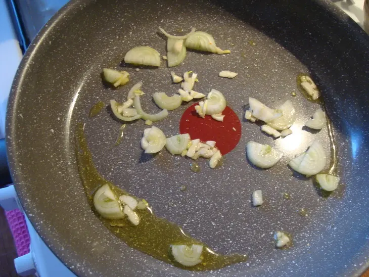 Суп с брюссельской капустой и киноа на курином бульоне: шаг 4