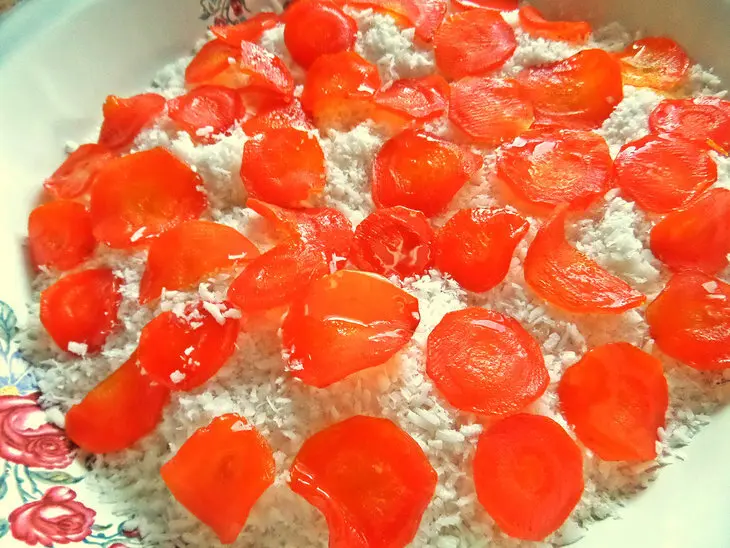 Морковные конфеты с кокосом: шаг 6