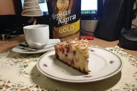Сливочный пирог с красной смородиной: шаг 8