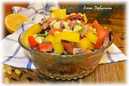 Салат овощной с рисом и красной рыбкой: шаг 10