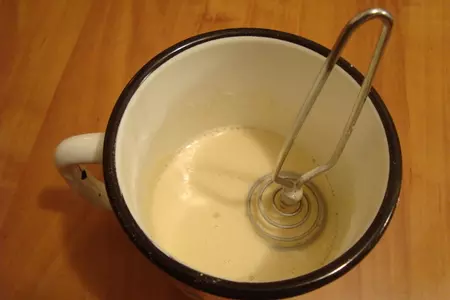Блины с куриным фаршем, обжаренным с луком, шампиньонами и киноа: шаг 7