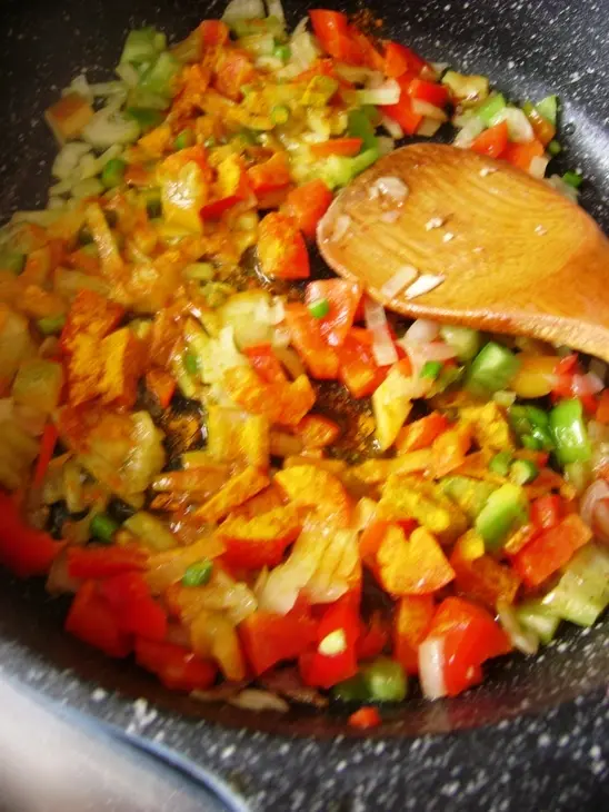 Паэлья с рыбой и рисом акватика color mix: шаг 5