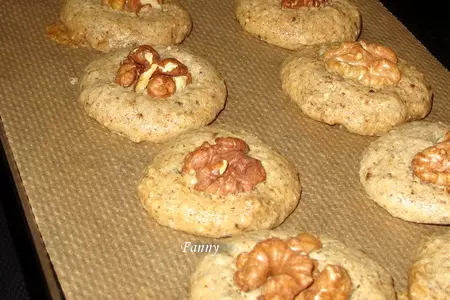 Кофейные пирожные из грецких орехов: шаг 6
