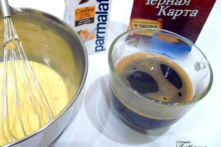 Кофейно-ванильный пудинг с кофейно-ромовым соусом: шаг 6