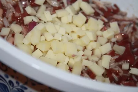 Домашняя колбаска с куриными потрошками и сыром: шаг 4