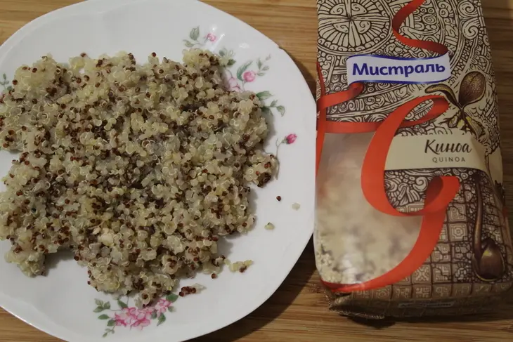 Коричный десерт с киноа, яблоком, йогуртом и хрустящими овсяными хлопьями: шаг 3