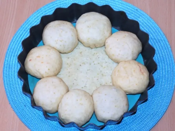 Пирог с разноцветной начинкой: шаг 10
