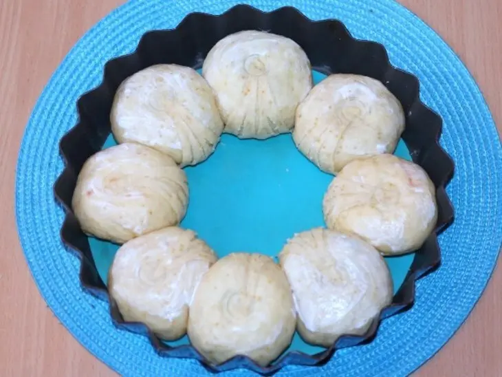 Пирог с разноцветной начинкой: шаг 12