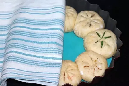 Пирог с разноцветной начинкой: шаг 14
