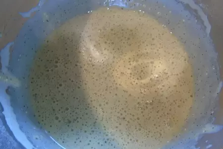 Шоколадные маффины с халвой: шаг 5