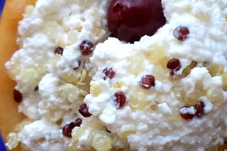 Яблоки в белом берете, запеченные с творогом и киноа: шаг 3