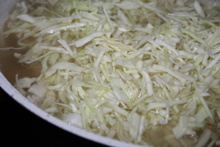 Капустняк со свежей капустой и рисом: шаг 6