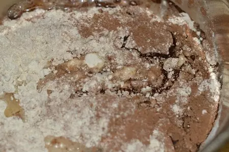 Шоколадный торт с вишней: шаг 1