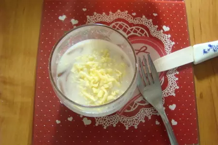Омлет белковый с морепродуктами и сыром. завтрак.: шаг 3