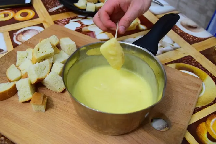 Сырное фондю: шаг 8