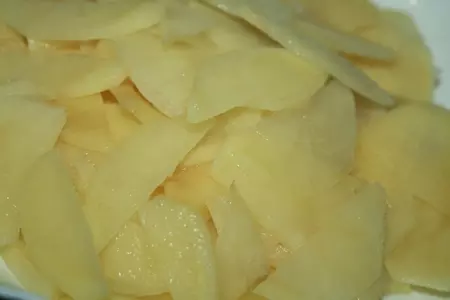 "сливочный" картофель с яйцом в микроволновой печи: шаг 1