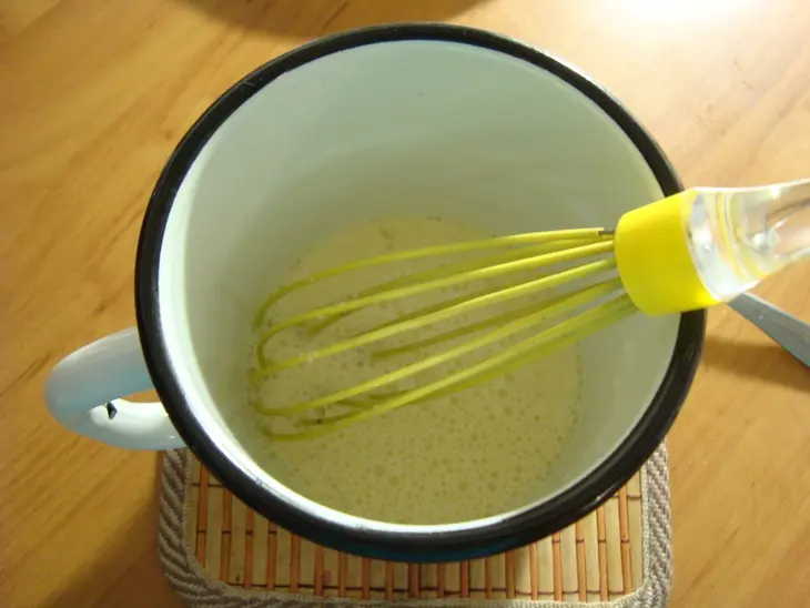 Блинный террин с яблоком, грушей и глазированными сырками: шаг 1